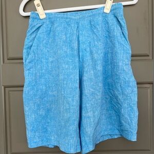 Lululemon men’s Pace Breaker shorts- 9in with black liner